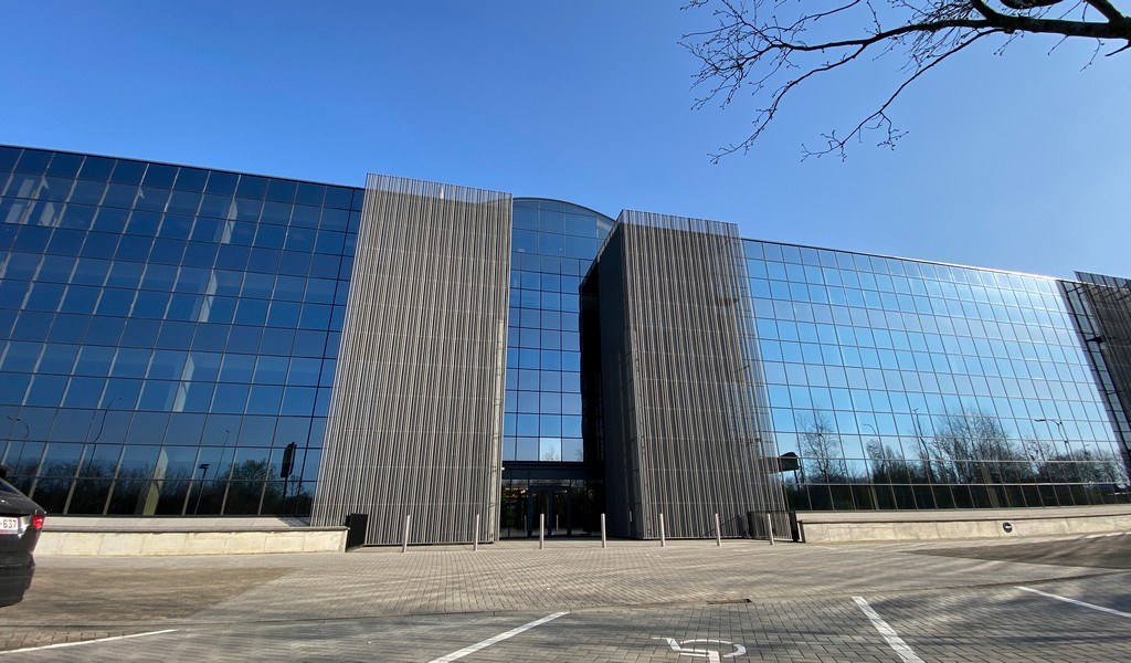 Gerenoveerde kantoren te huur in Falcon te Groot-Bijgaarden