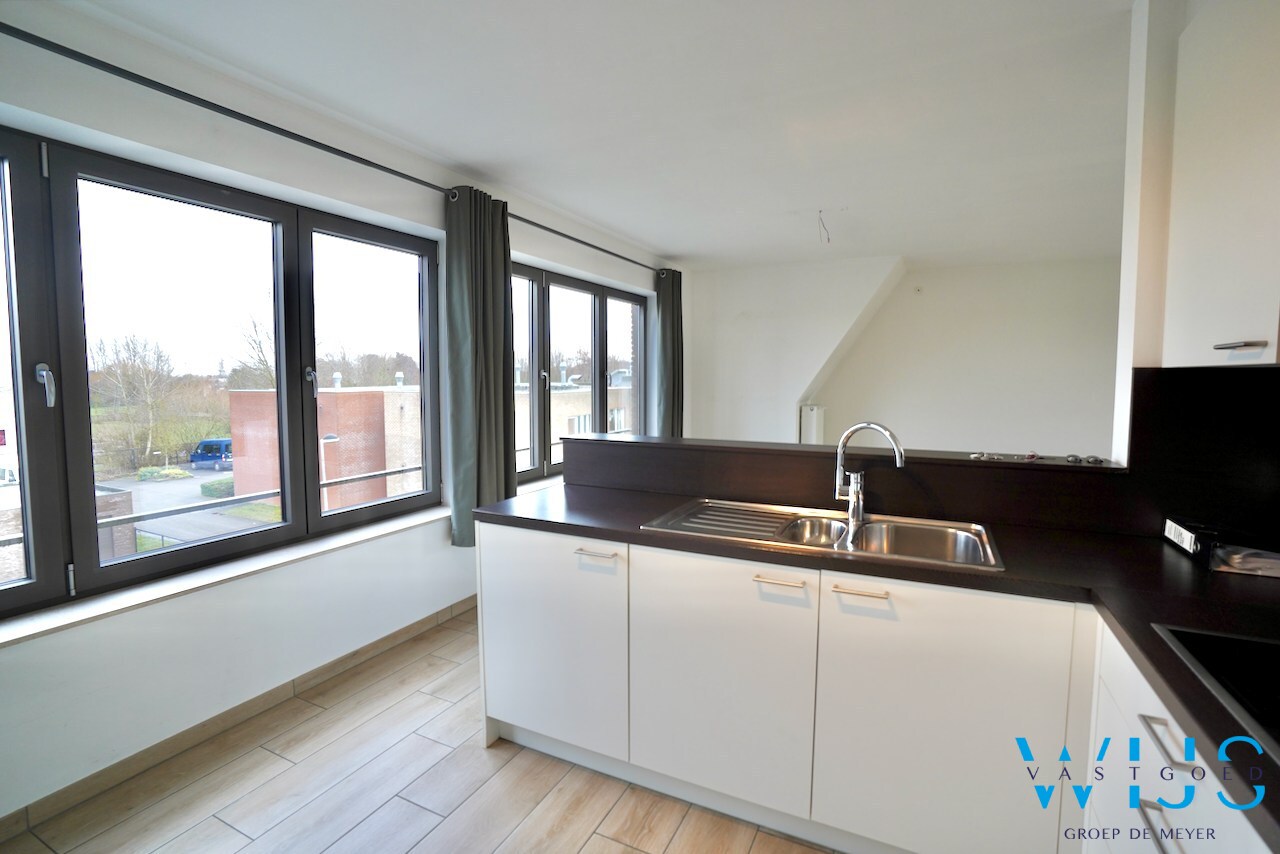 Prachtig appartement in het rustige landelijke OOSTEEKLO ! 