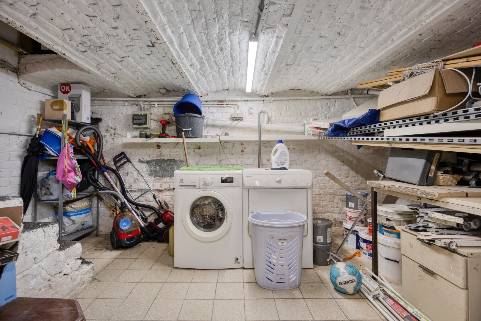 Instapklare woning met 4 slpk en ruime tuin 
