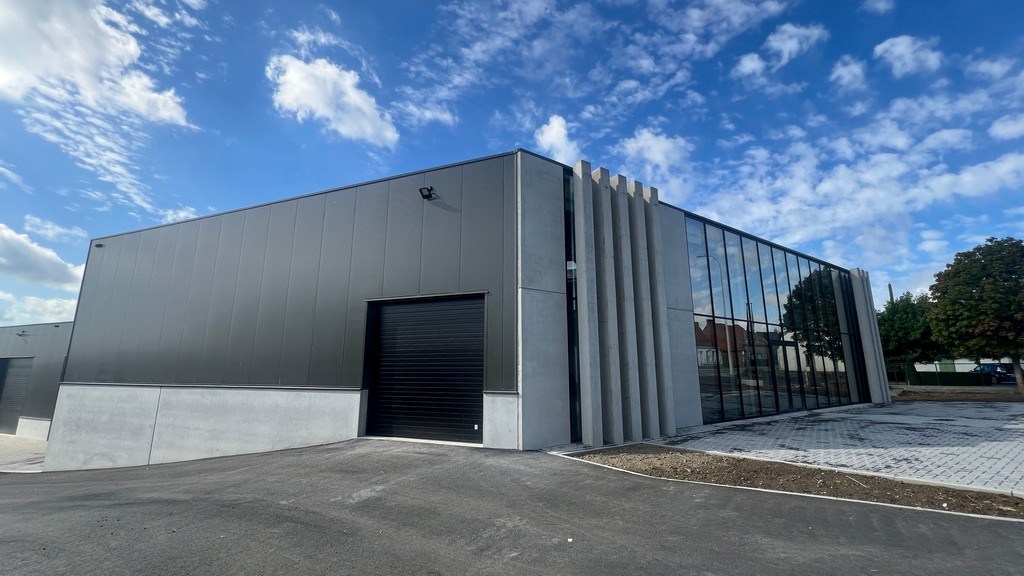 Nieuwbouw magazijnen en showroom te koop in MG Park Arsela in Tielt