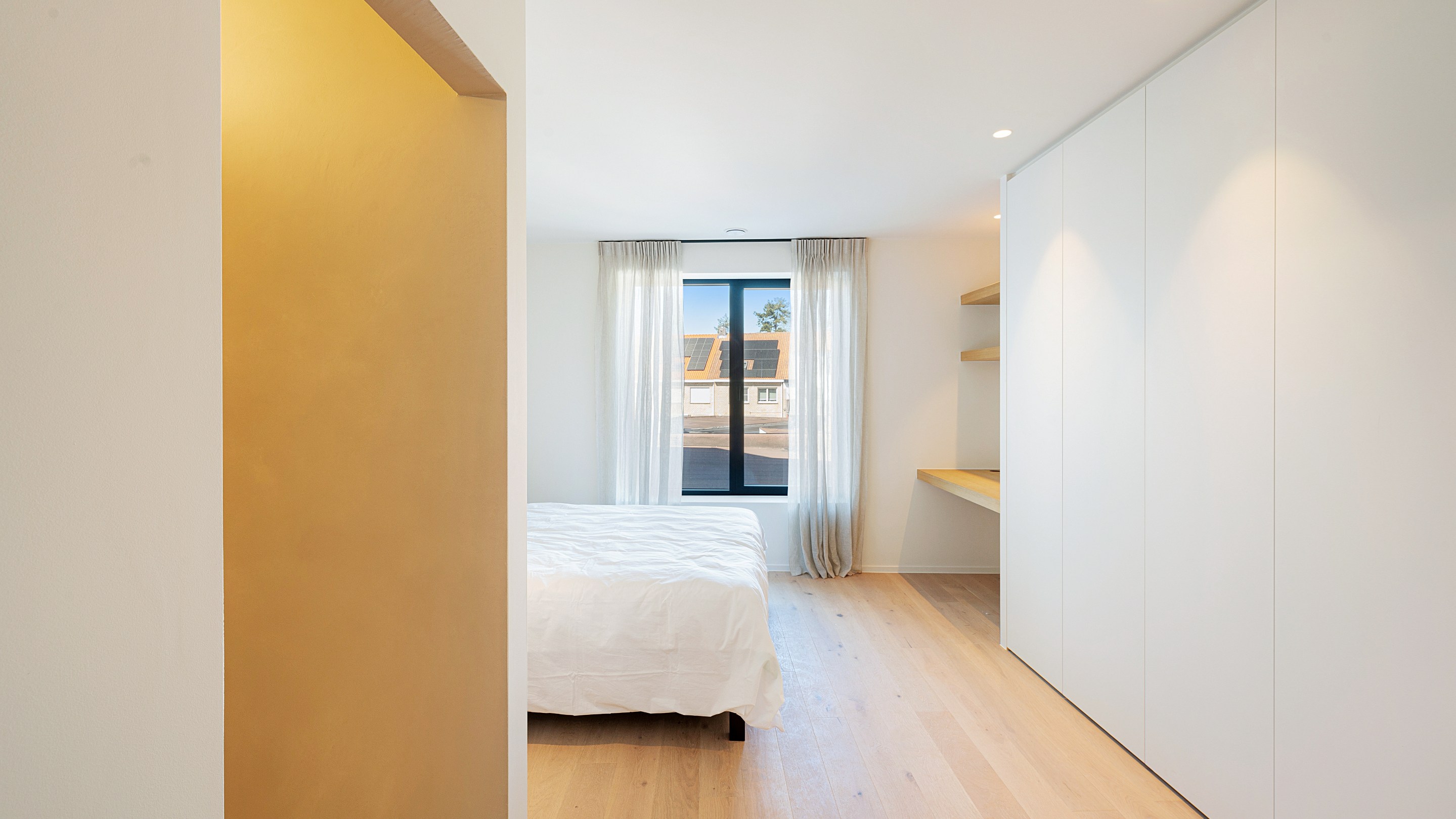 Prachtig afgewerkte nieuwbouwwoning met 4 slaapkamers gelegen in het oude Knokke. 