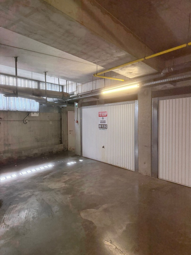 GARAGEBOX VLAKBIJ ZEEDIJK 