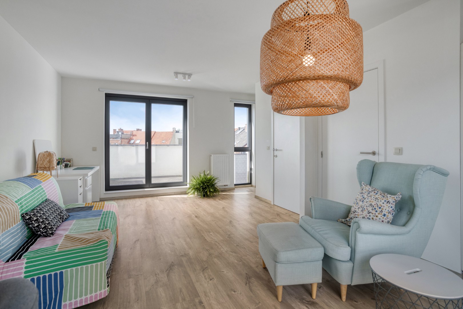 Instapklare woning met 4 slaapkamers, aangename leefruimte met staanplaats - EPC 89Kw/m² 