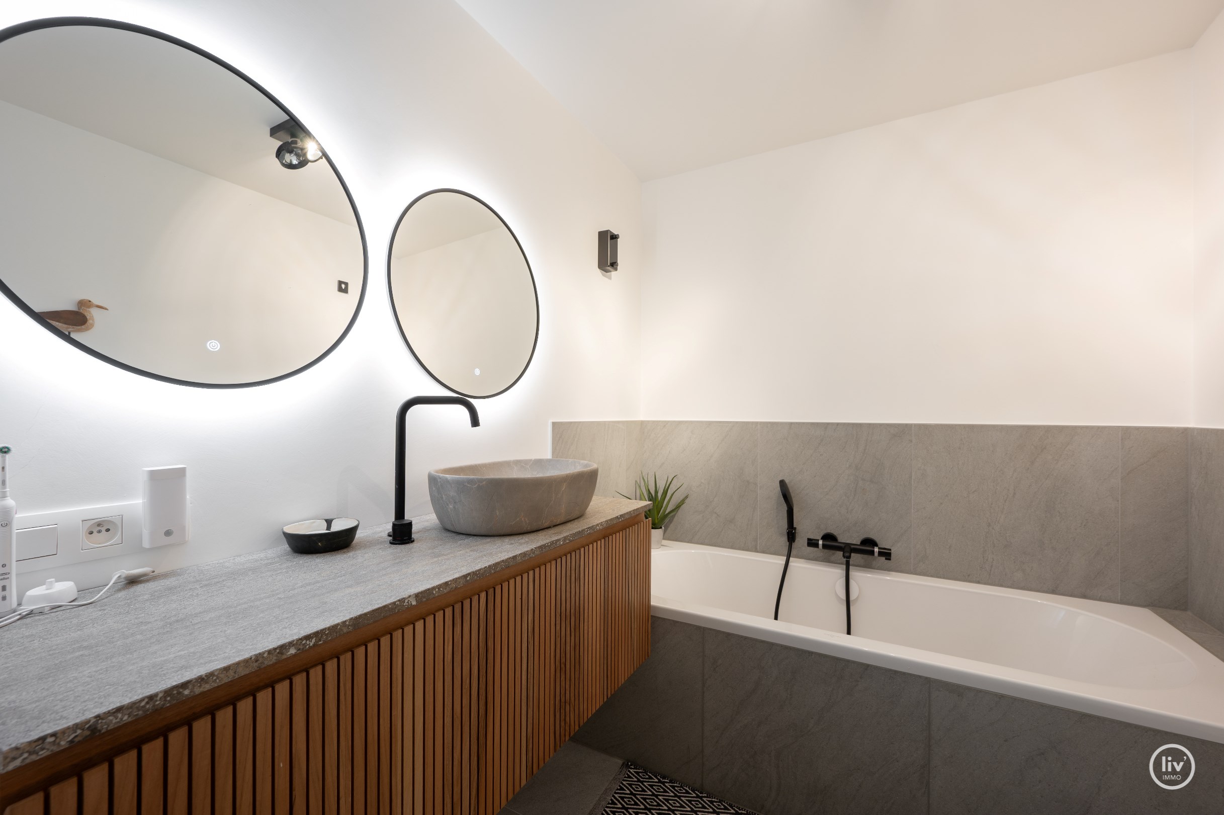 Luxueuze mezzanine van ca. 215 m² met open zichten op toplocatie in Duinbergen 