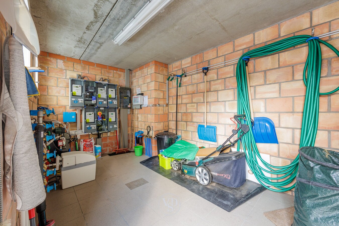 Instapklaar en lichtrijk gelijkvloers appartement 