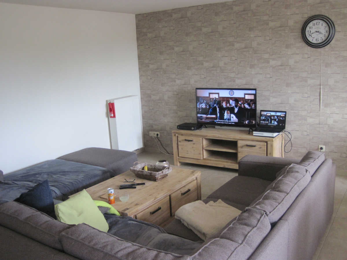 Bijzonder ruim 1-slp-appartement. Met terras. Met garage. 