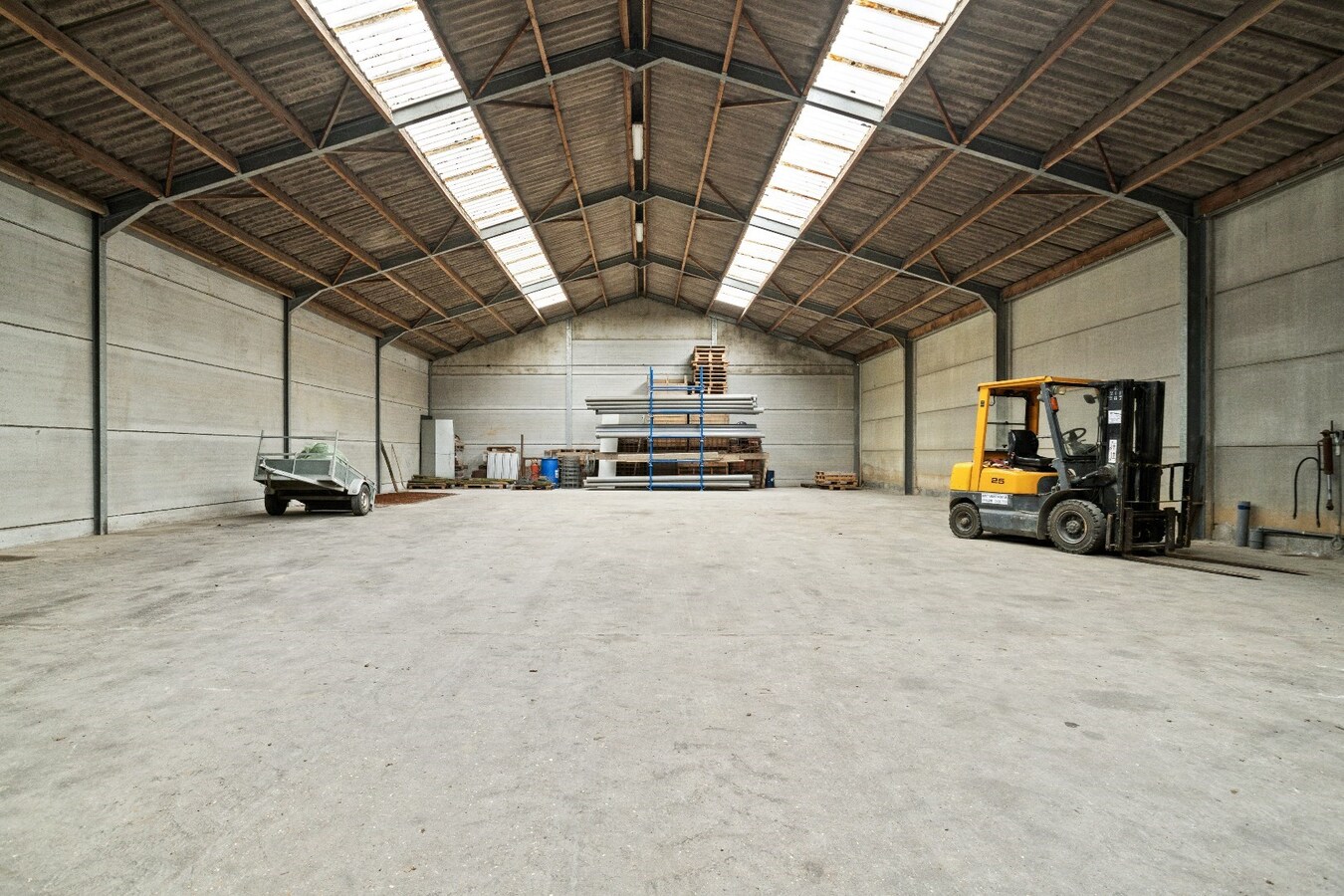 Ruime alleenstaande woning met loods op ruim perceel te Klerken 