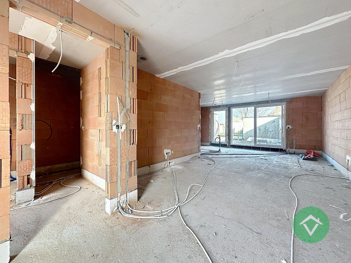 Nieuwbouwwoning met 4 slaapkamers en tuin te Lombardsijde 