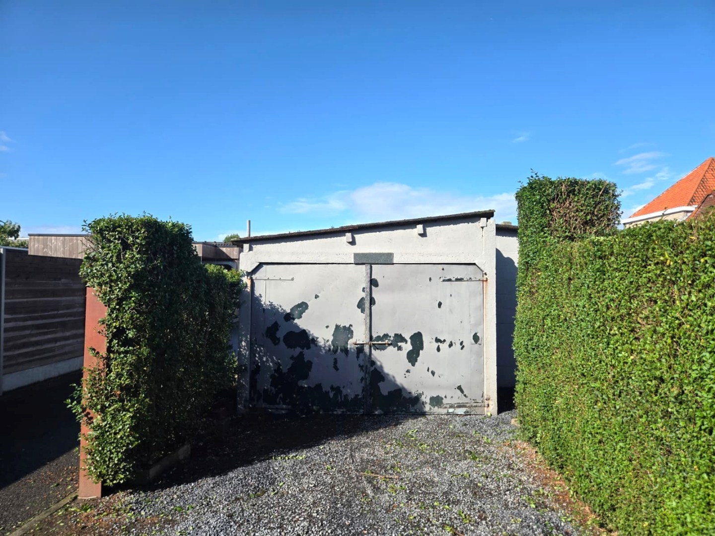 Rustig gelegen, recent gerenoveerde halfopen woning 