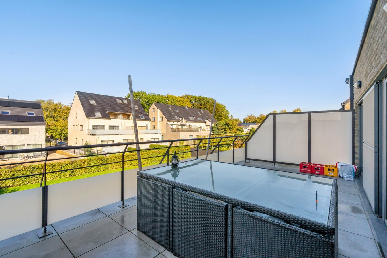 Modern 2 slaapkamer appartement met ondergrondse parkeerplaats. 