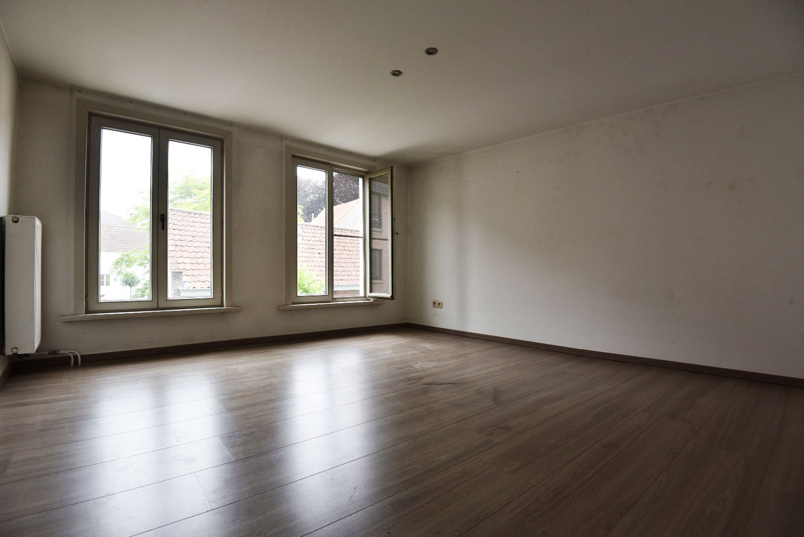 Ruim appartement met 3 slaapkamers te centrum Maldegem. 