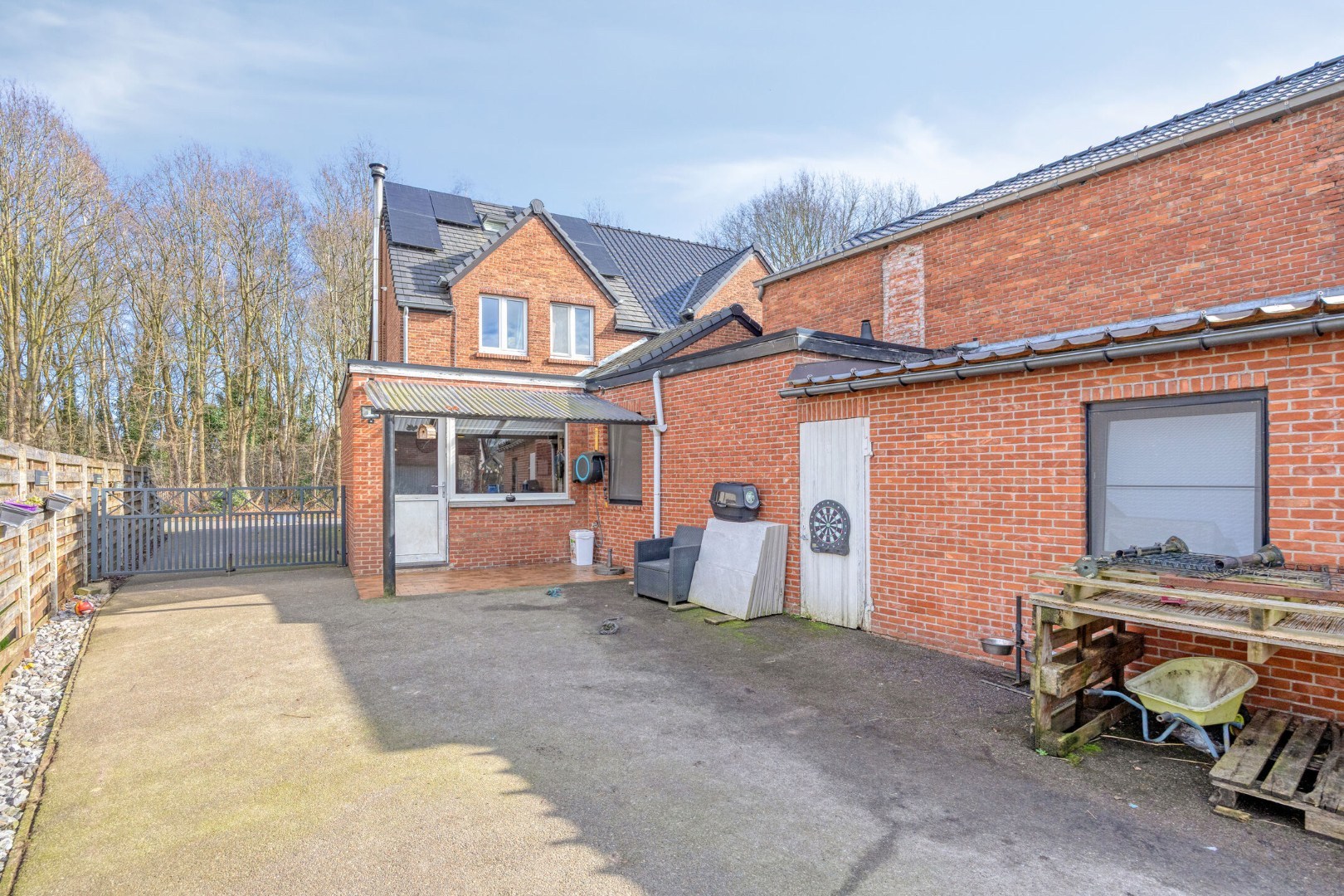 Rustig gelegen, energiezuinige gezinswoning met 4 slpk. in Mol-Sluis 