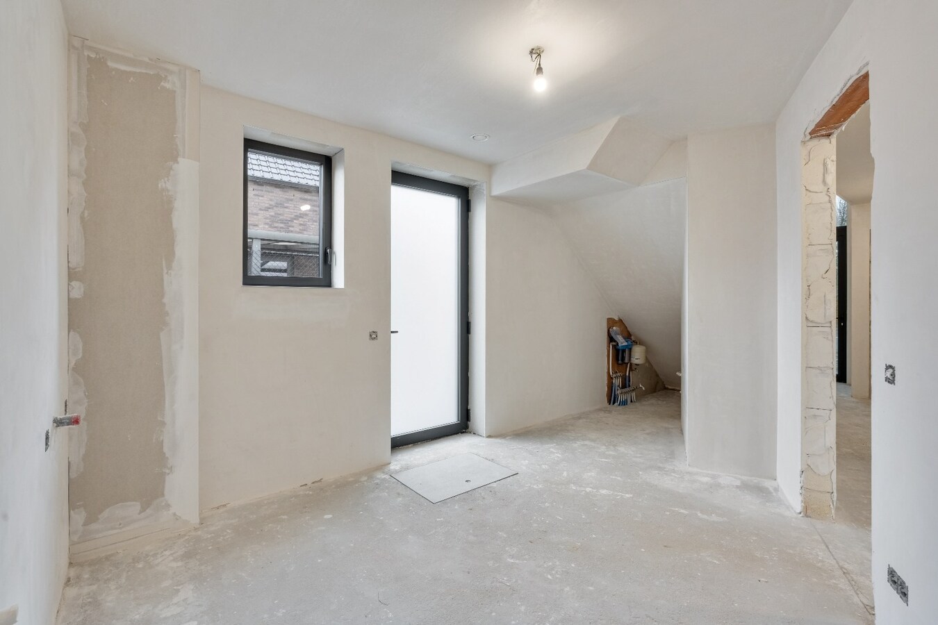 Duurzame BEN-nieuwbouwwoning casco+ met 4 slpk en zuidgerichte tuin. 