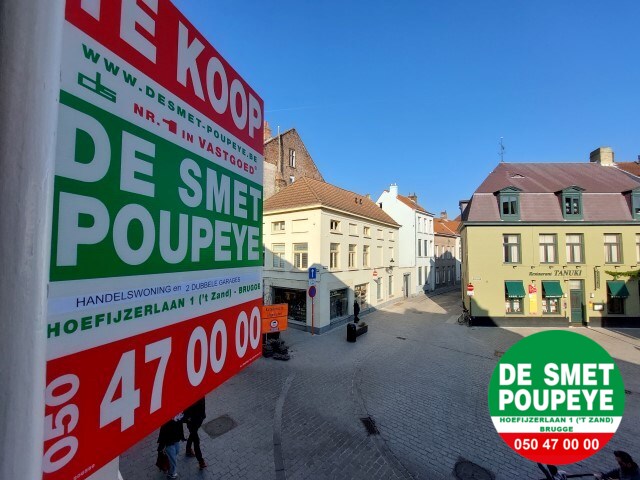 Handelshuis gelegen in de toeristische straat van Brugge 