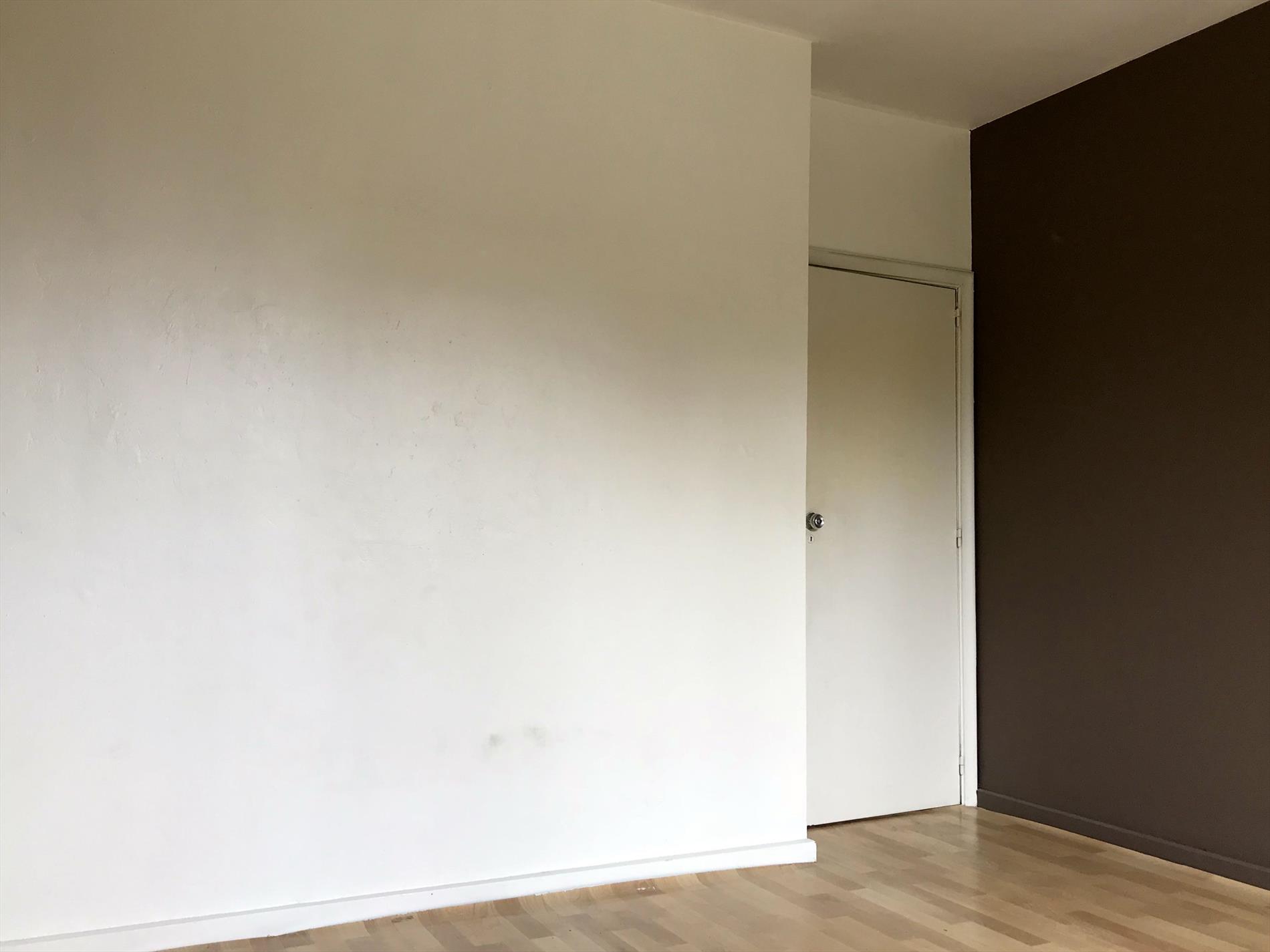 Op te frissen appartement op enkele minuten van markt 