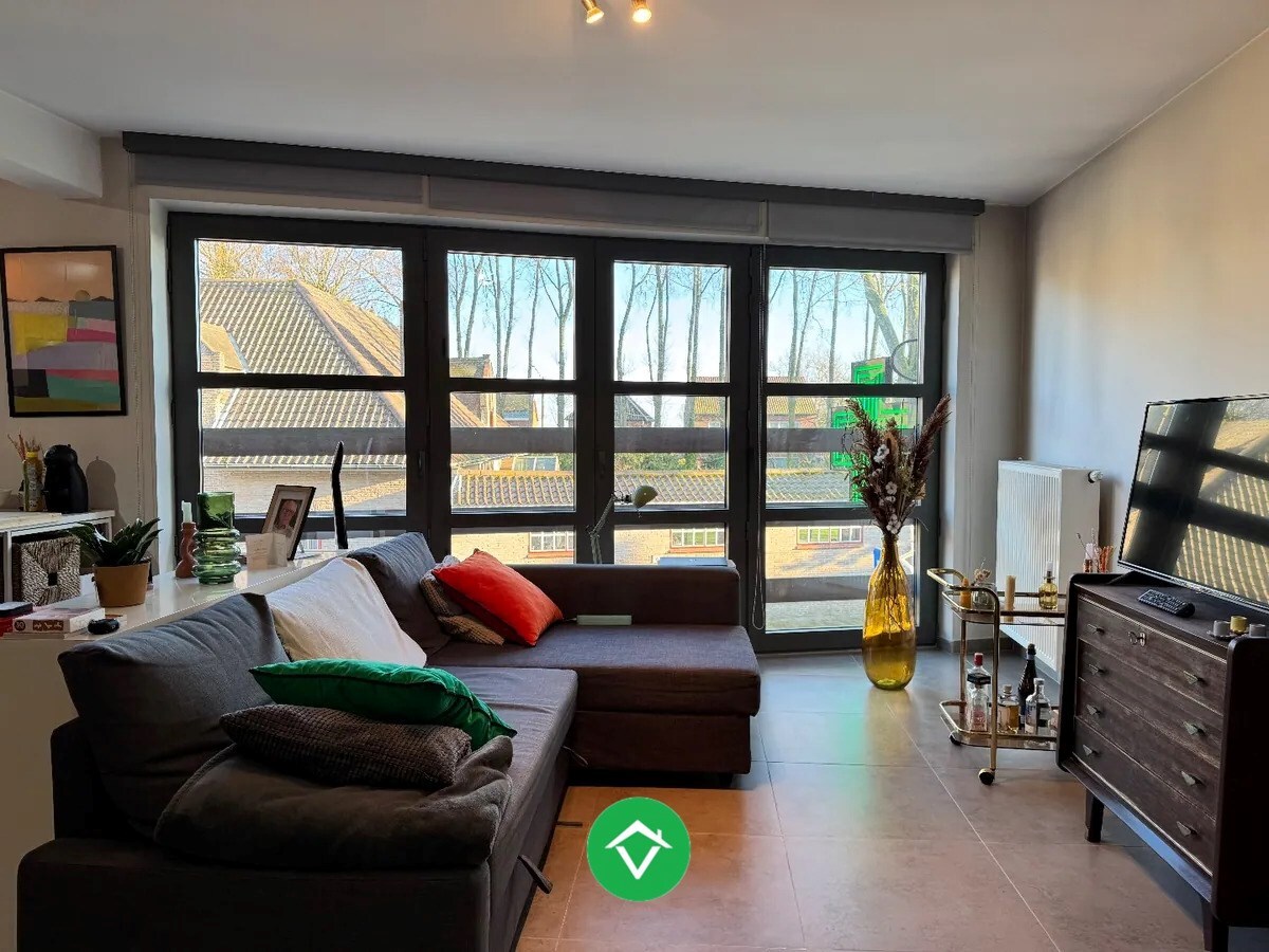 Prachtig appartement met 2 slaapkamers garage en groot terras te Leke 