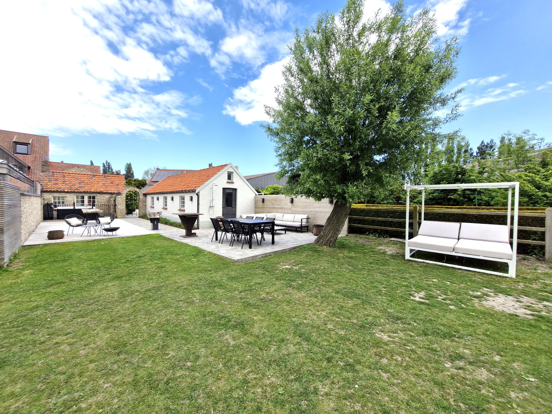 Charmante maison mitoyenne à proximité de Knokke avec des vues dégagées. 