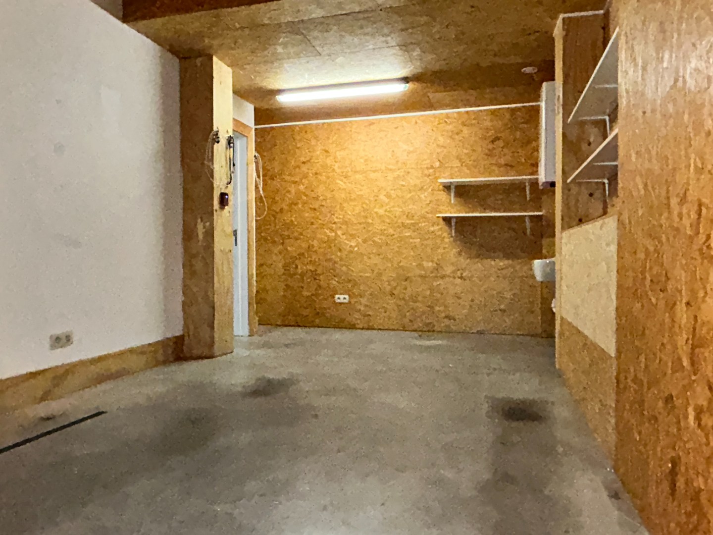 Verrassend ruime woning met 4 slaapkamers, garage en stadstuintje 