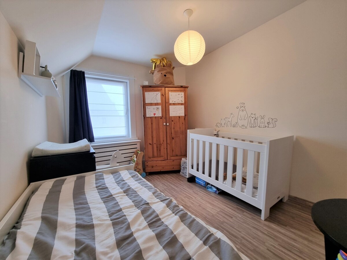 Leuke woning met mooi terras en achteruitgang te Heist 