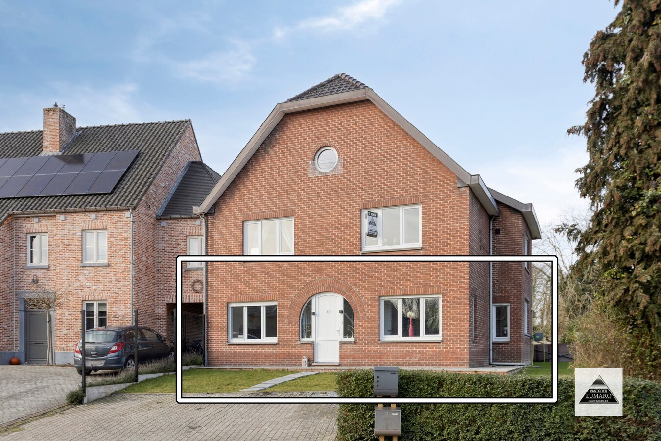 Gelijkvloers appartement met tuintje en parking 