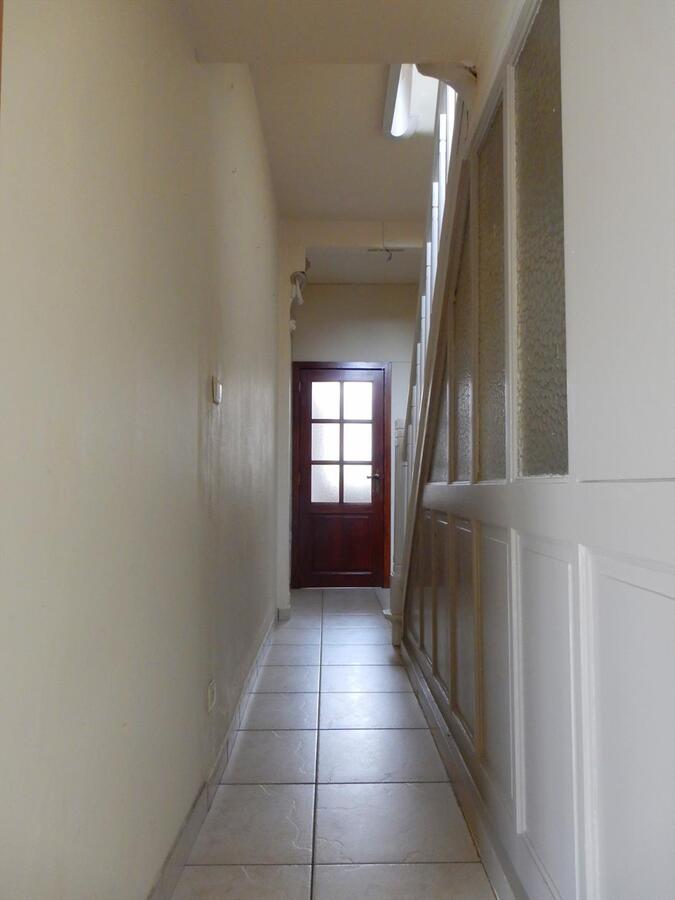 Ruime woning met een zeer groot terras 