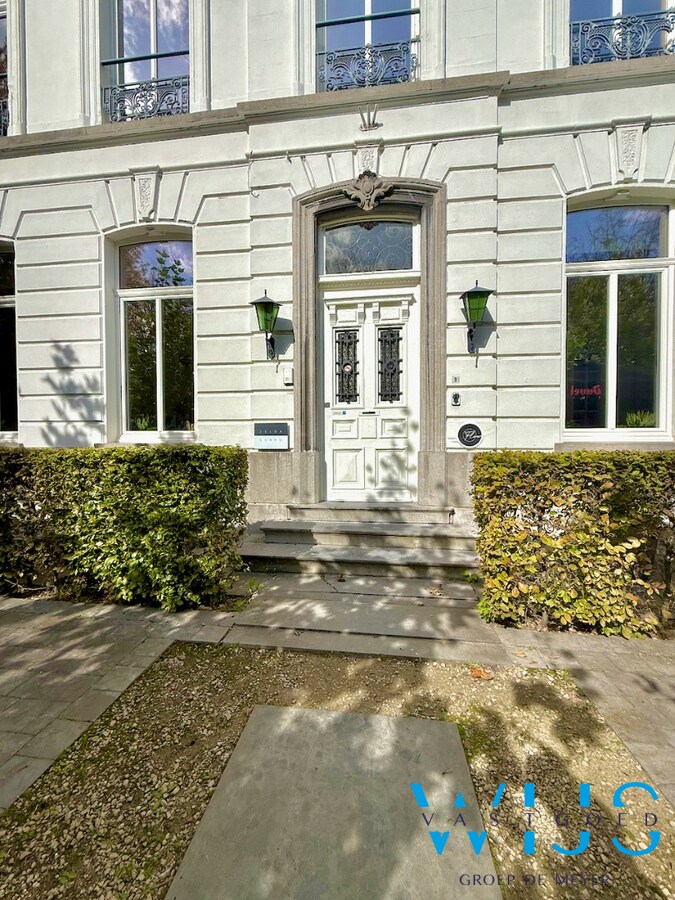 Multifunctionele ruimte in prachtig herenhuis te Doornzele ! 