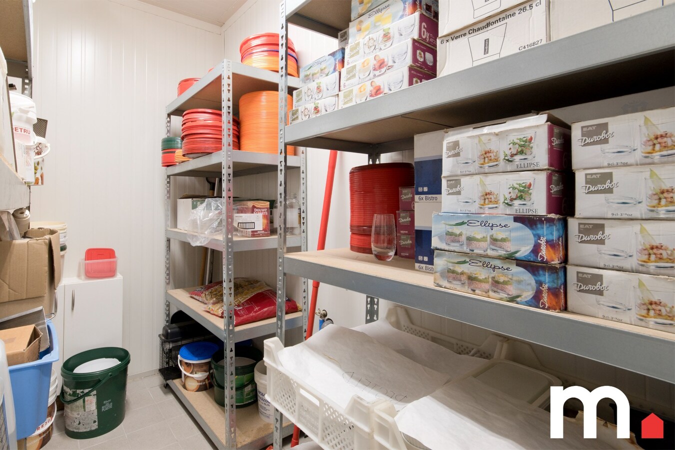 Handelspand - recent ingerichte beenhouwerij  te koop ! 