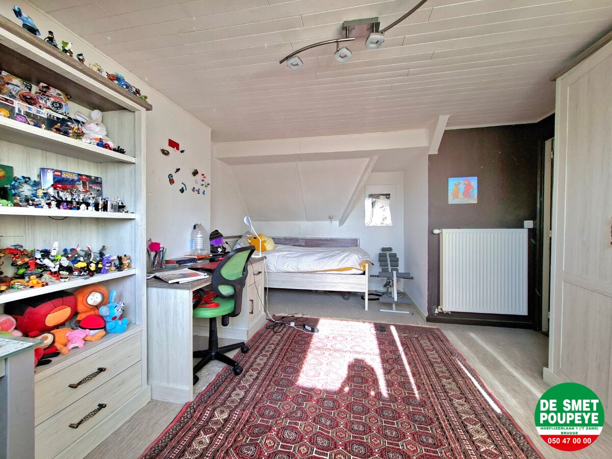 Ruime woning met garage 