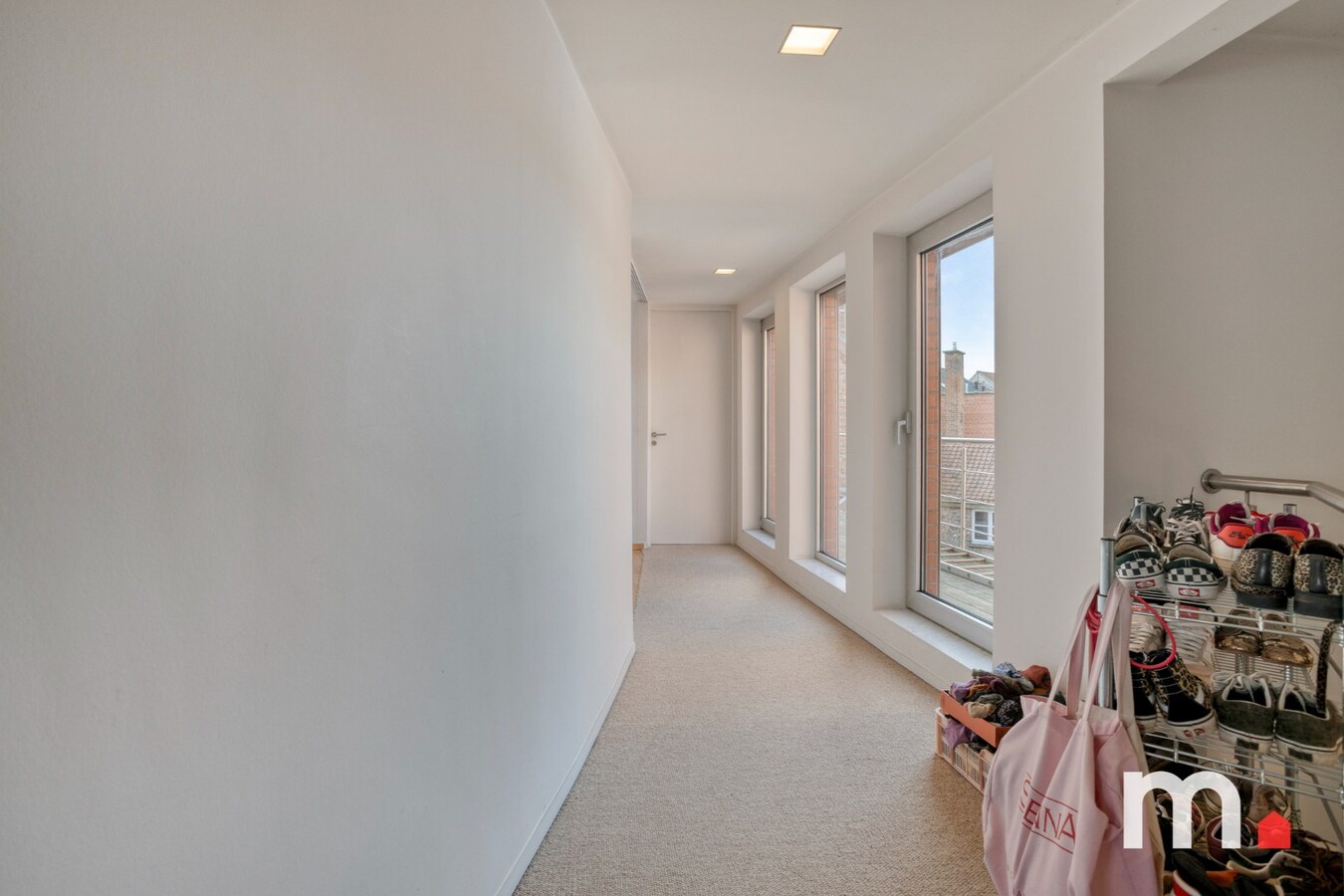 Instapklare woning met hobby ruimte te koop ! 