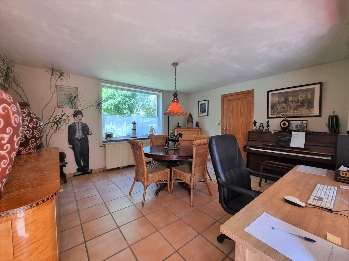 Zeer charmevolle, te renoveren woning te Weskapelle 