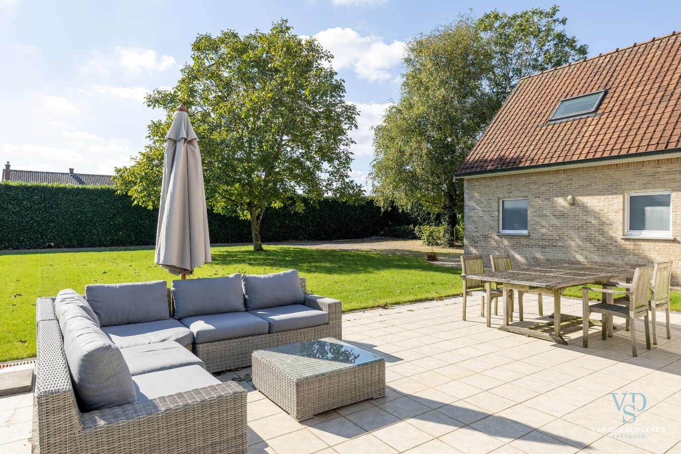 Bijzonder ruime (446m²), tijdloze villa 