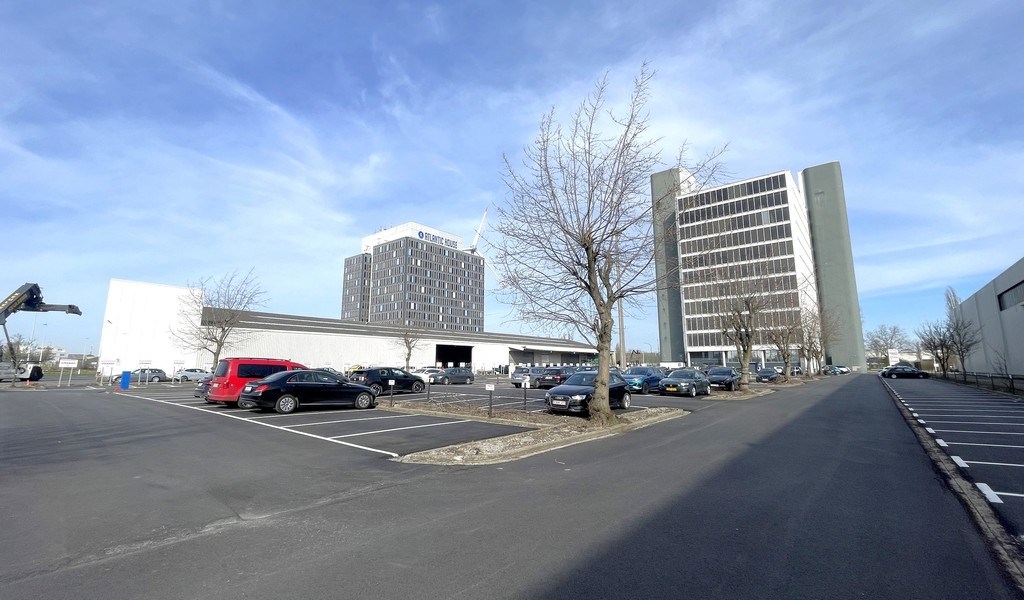 Vernieuwde kantoren te huur in Ahlers Building te Antwerpen