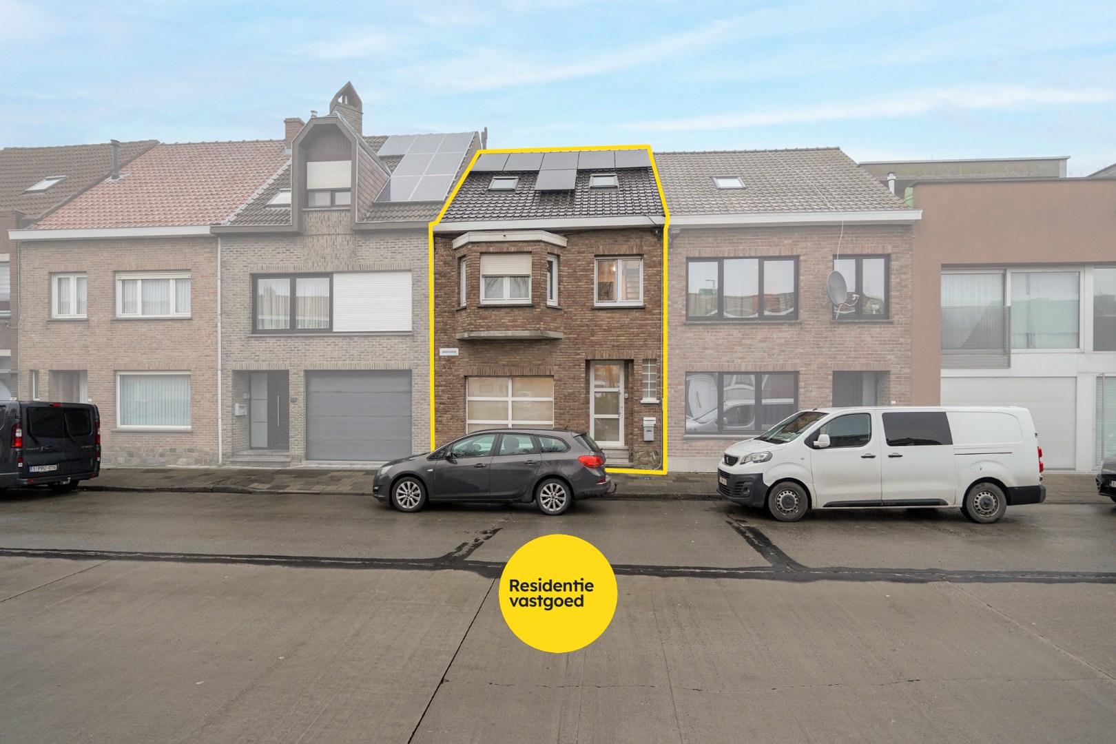 Instapklare woning met diepe tuin te Oostende 