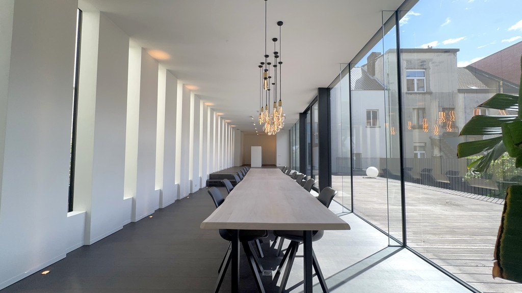 Stijlvol ingericht kantoor te huur nabij station Gent-Dampoort