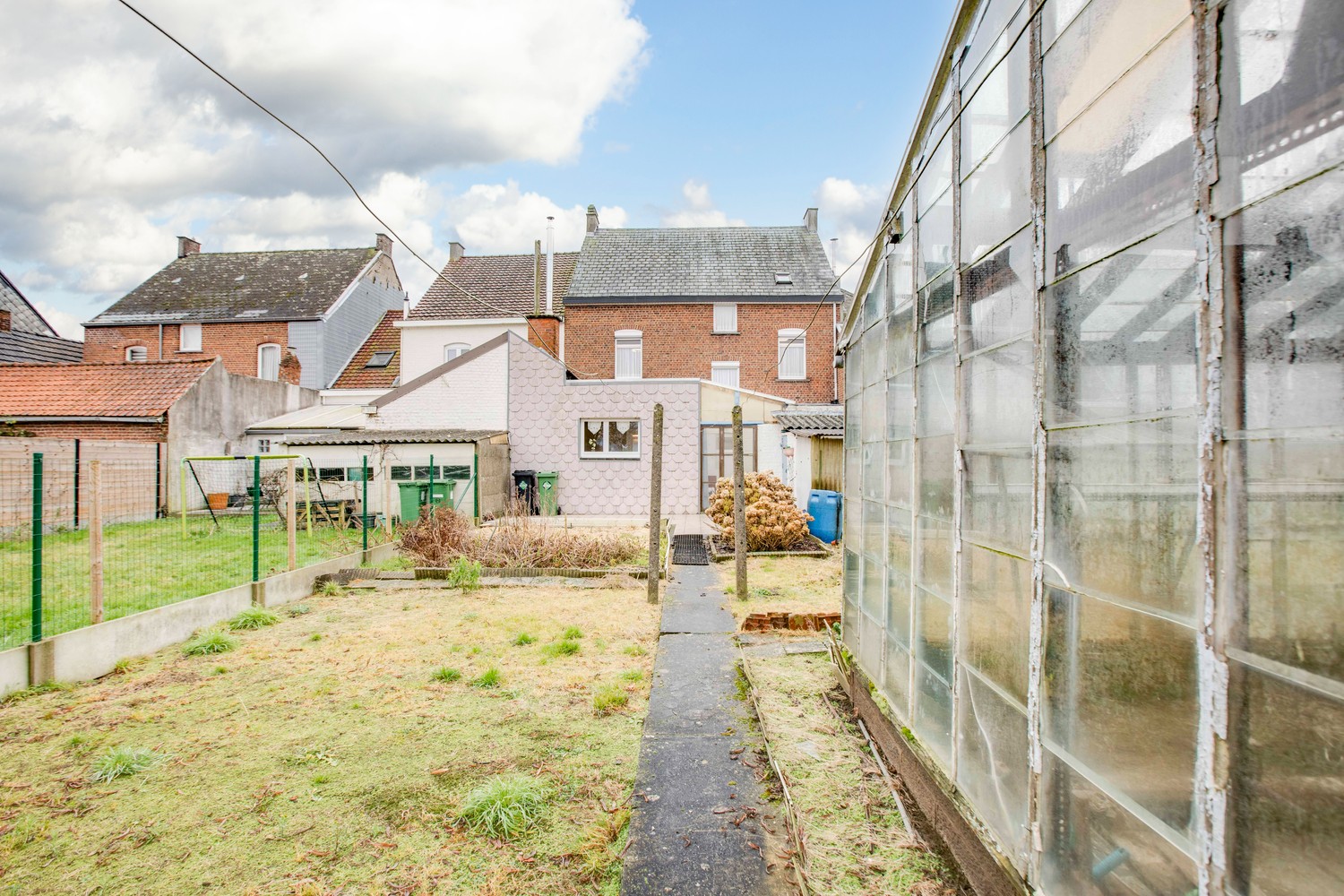 Herenwoning met 3 slpks op een perceel van 7a 42 ca Herzele 