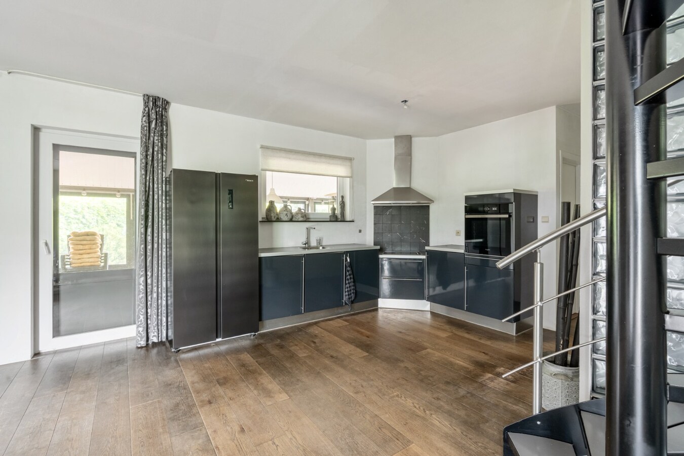 Ruime, zeer rustig gelegen woning op een perceel 29a90ca te Molenbeersel - een deelgemeente van Kinrooi! 