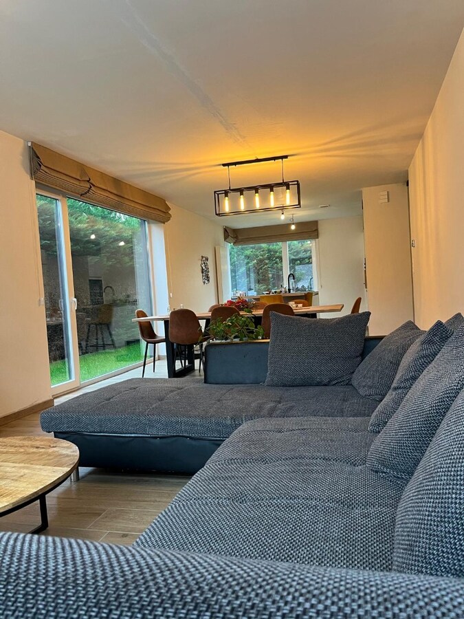 Energiezuinige Half Open  met garage 