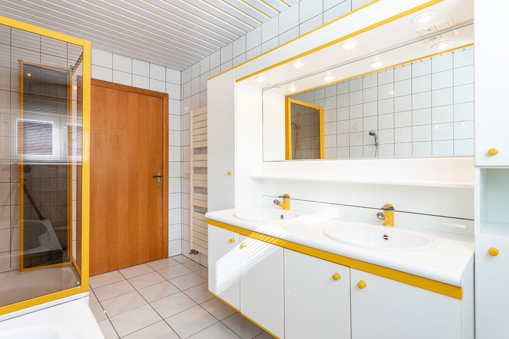 Instapklare gezinswoning met 3 slpk. en ruime tuin 