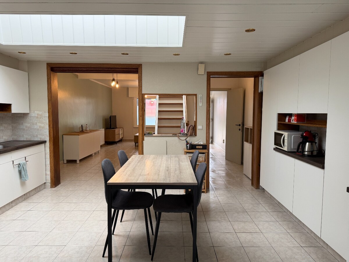 Te huur - woning met 3 slaapkamers te Merkem 