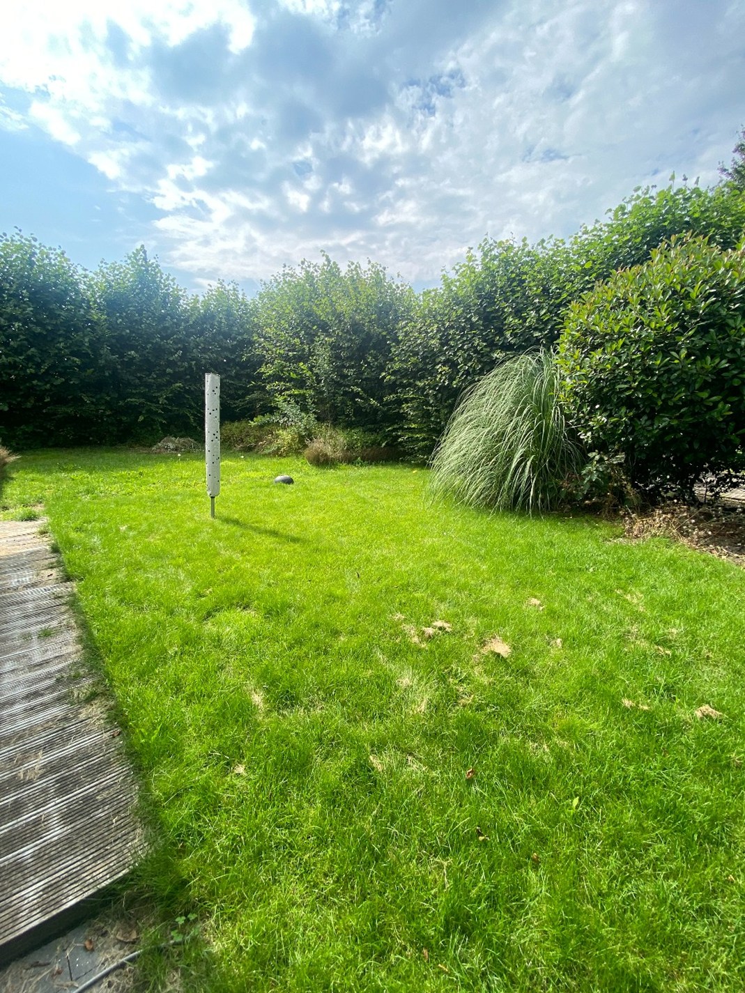 Ruime woning met garage en tuin op 522m² 