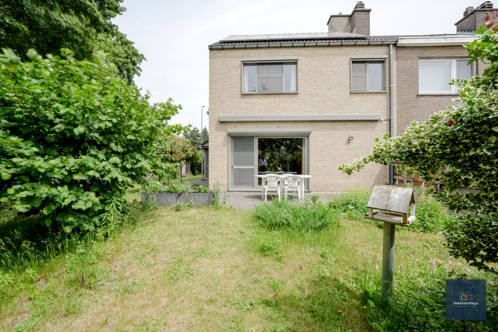 Ruime en  instapklare halfopen bebouwing met tuin 