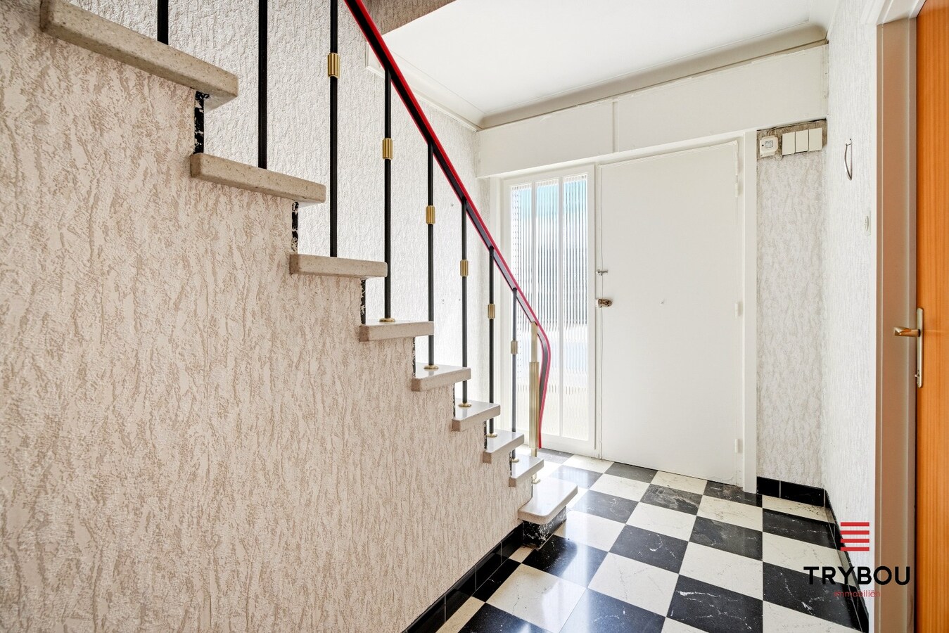 Open bebouwing met 3 slaapkamers, garage en noordoostgerichte tuin in Houthulst! 