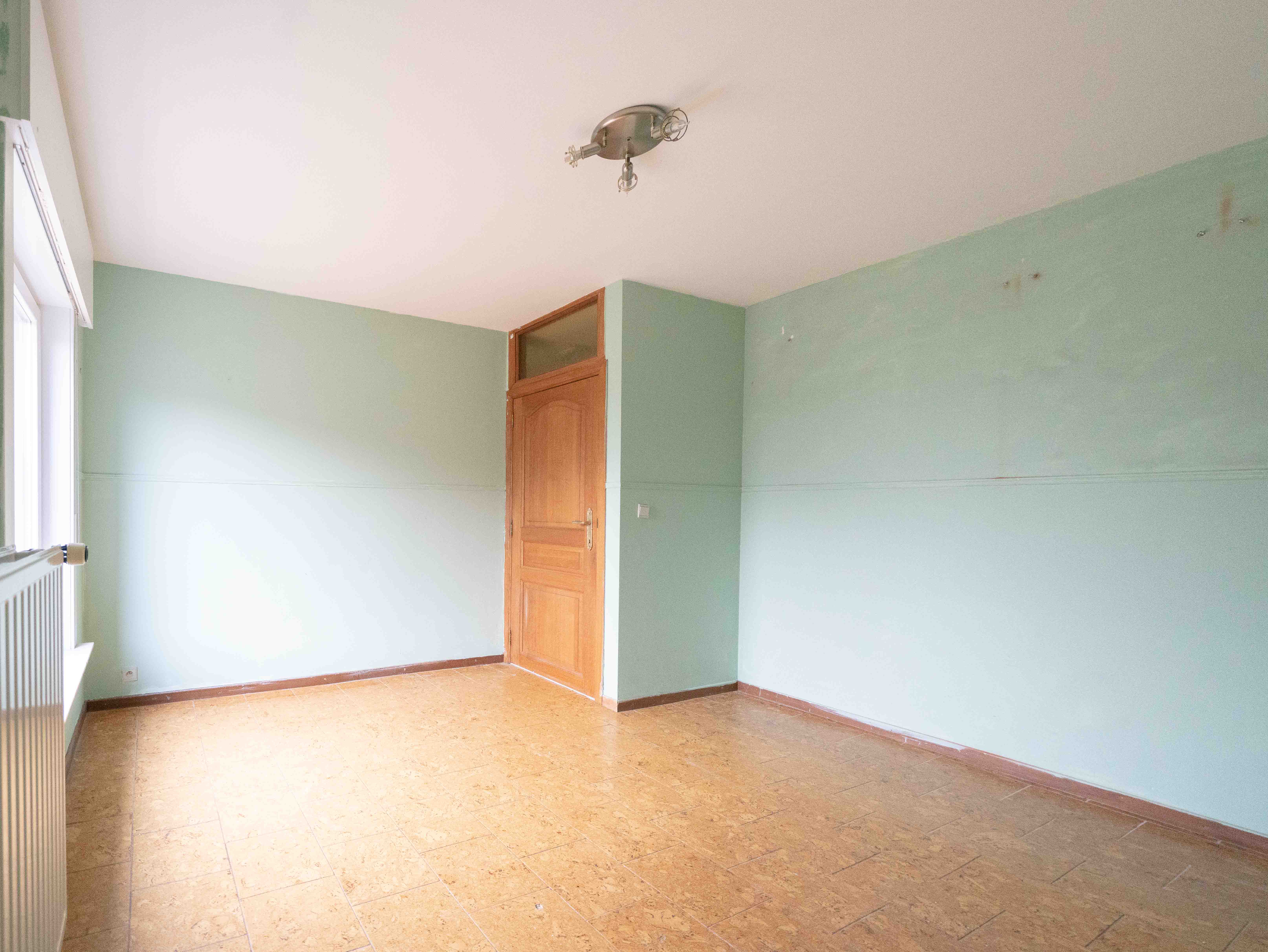 Energiezuinige woning met 4 kamers, 2 badkamers &amp; 2 garages 