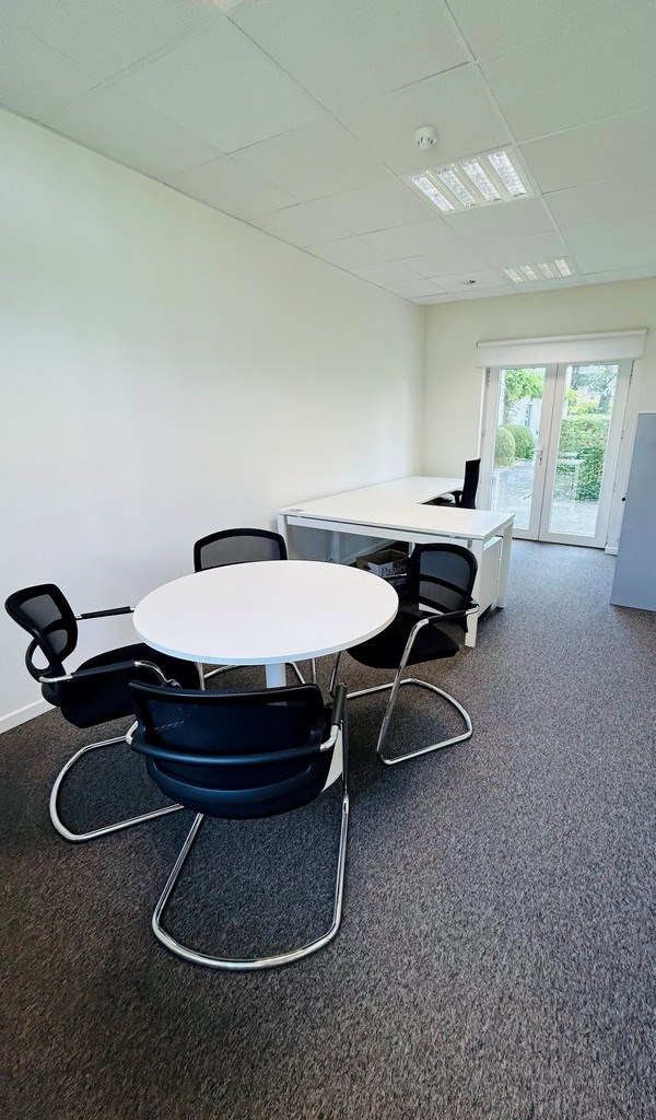 Gemeubelde kantoren in Axxes Business Center in Merelbeke