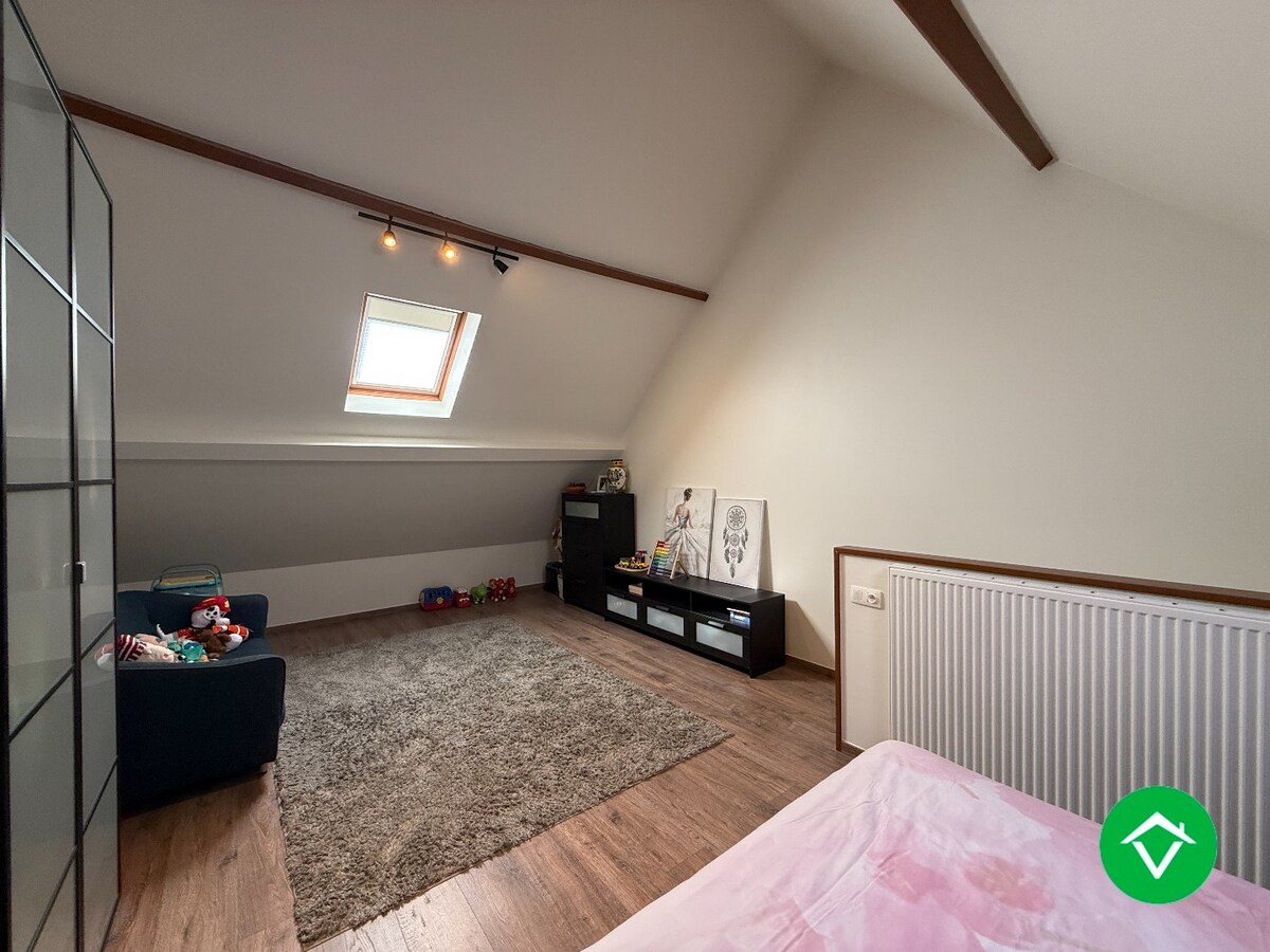 Prachtig gerenoveerde woning met 3 slaapkamers en tuin te Roeselare 