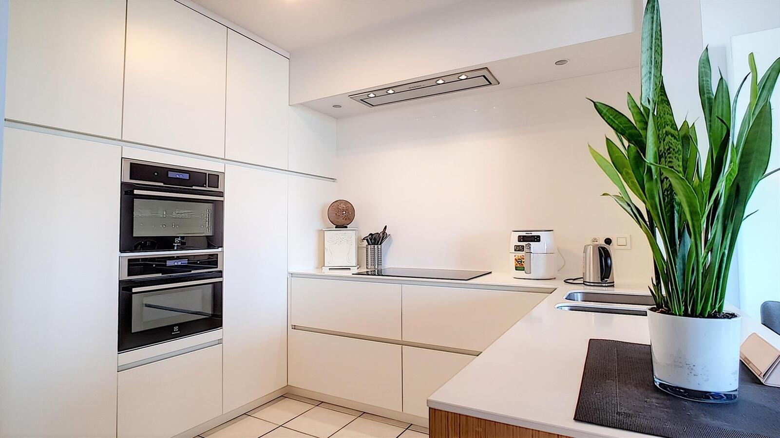 Knap woonappartement op de Zeedijk - Heist 