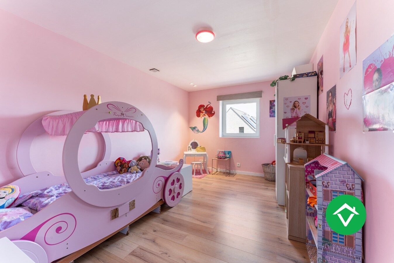 Recente nieuwbouwwoning met vier slaapkamers te Menen 