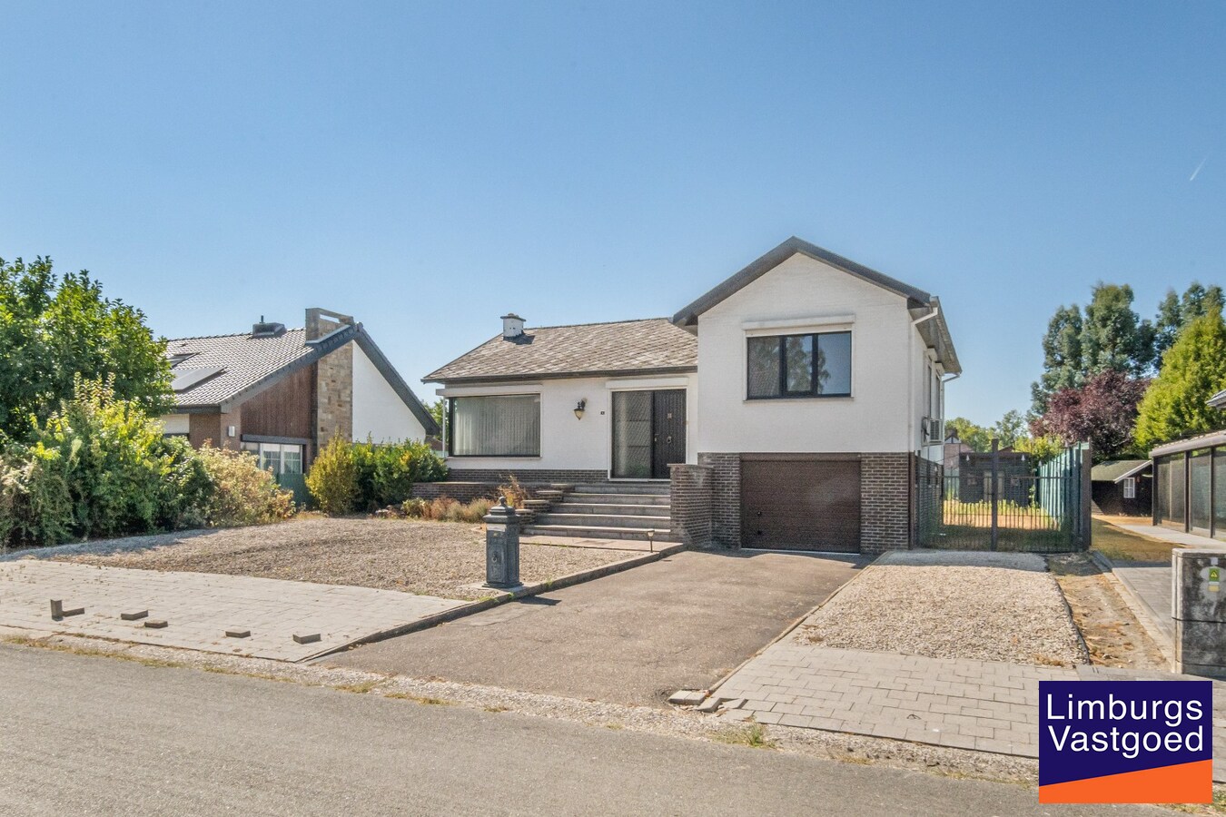 Vrijstaande woning met garage op gegeerde locatie te Kermt, 6a87ca 