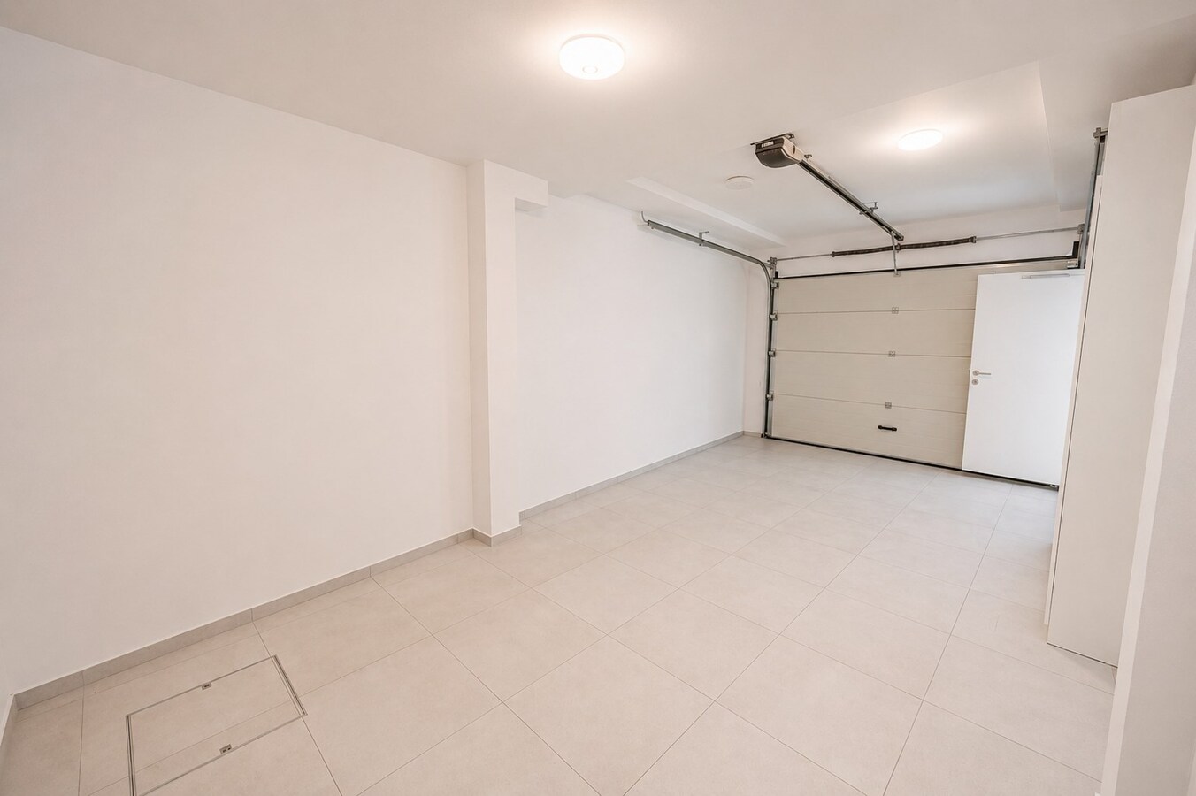 EXCLUSIEF GERENOVEERDE WONING NABIJ SPUIKOM 