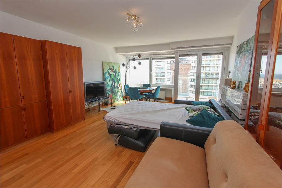 Centraal gelegen studio appartement voorzien van terras met zeezicht! 
